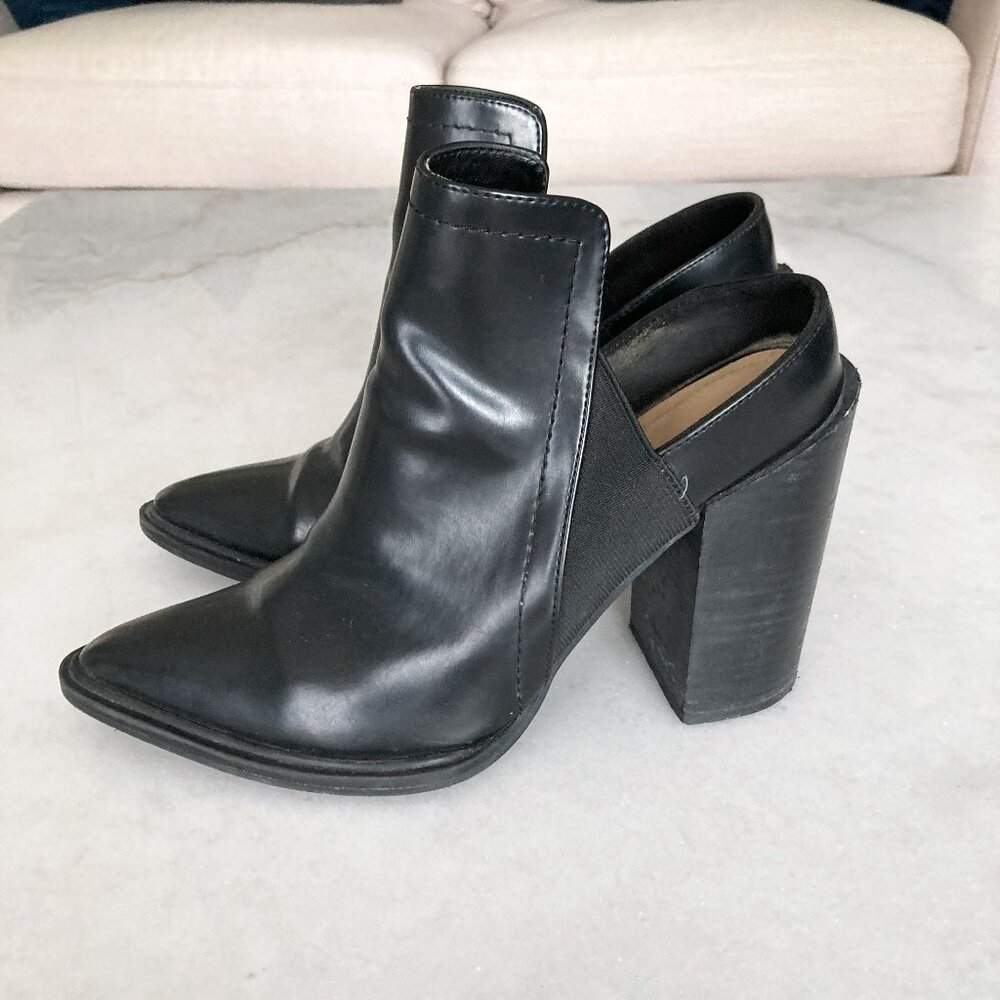 Zara Trafaluc black ankle boots / mules with chunky heels, pointed toe (size 39)